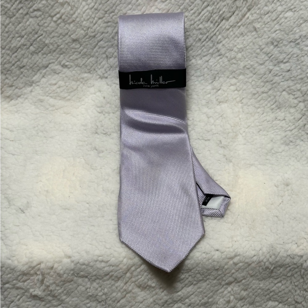 NEW Nicole Miller Solid Lilac 100% Silk Men’s Neck Tie 58 x 3.5”